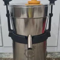 آبمیوه گیری صنعتی