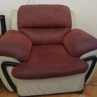 مبل راحتی و یکسری وسایل  بعلت جابحایی