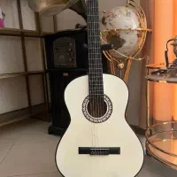 گیتار سفید خوشصدا جذاب + کیف محکم