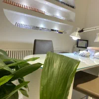 استخدام دستیار ناخن