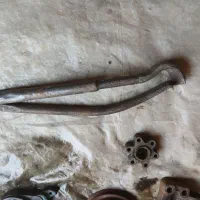 تعدادی لوازم یدکی بنز خاور|قطعات یدکی و لوازم جانبی|همدان, |دیوار