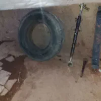 یه عدد لاستیک بازو وسط با مالون