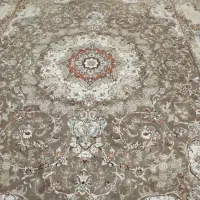 فرش ۵۰۰ شانه تمیز و سالم