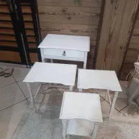 گل میز سفید تمیز در حد نو