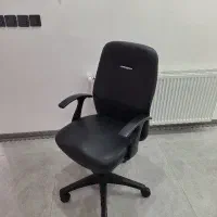 صندلی اداری چرخدار