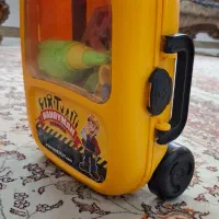 چمدان ابزار کودک|اسباب‌بازی بچه|ری, شهادت|دیوار