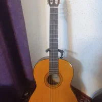 گیتار یاماها C70