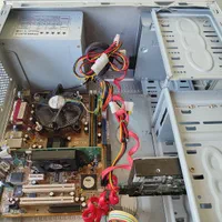 سیستم اداری ۲هسته رم ۲ ddr2 هارد ۱۶۰ گرافیک ۲۵۶|رایانه رومیزی|چالوس, |دیوار