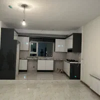 واحد ۱۳۰ متر غرق نور و آفتاب سران حکیم/شهرک خرازی|اجارهٔ آپارتمان|تهران, دریاچه شهدای خلیج فارس|دیوار