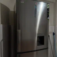 یخچال فریزر کاملا نو