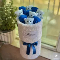 بوکت عروسکی خرس آبی و دستگل آبی خرسی