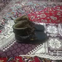 نیم پوت مردانه درحدنو بسیار سالم داخل پشمی