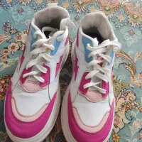 دو جفت کفش یکی اسپرت و یکی جیر مخمل سبز|کیف، کفش، کمربند|سیرجان, |دیوار