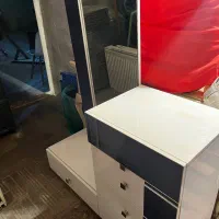 میز اینه و کمد