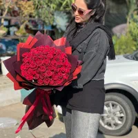 دسته گل باکس گل هدیه روز دختر