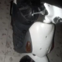 سوزوکی لتس4