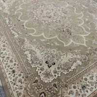 فرش دوازده متری کاملا سالم