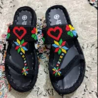 کفش|کیف، کفش، کمربند|ایرانشهر, |دیوار