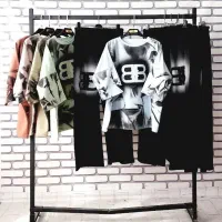 پوشاک گلاره|لباس|تربت‌حیدریه, کاشانی|دیوار