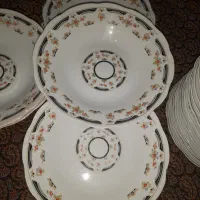 تعدادی ظرف|ظروف سرو و پذیرایی|اردبیل, |دیوار