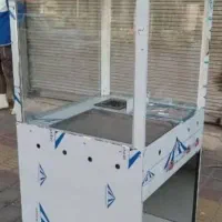 یک دستگاه همبر و یک دستگاه سرخ کن صنعتی فروشی