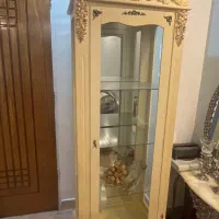 ویترین ۴ طبقه