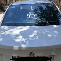 راننده آژانس با ماشین ساینا