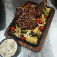 دعوت به همکاری در بخش های مختلف رستوران|استخدام خدمات فروشگاه و رستوران|محمودآباد, |دیوار