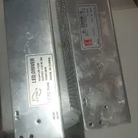 اداپتور۱۲ ولت و ۳۰ امپر هستش