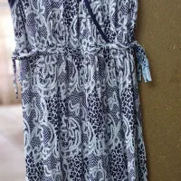 چند عدد لباس|لباس|نیشابور, شریعتی|دیوار