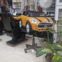 صندلی ارایشگاهی کودک برای جذب مشتری بیشتر