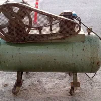 پمپ باد دو سیلندر 250لیتری موتور ایتالیایی|ماشین‌آلات صنعتی|نسیم‌شهر, |دیوار