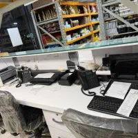 منشی خانم در کلی فروشی در مصلی