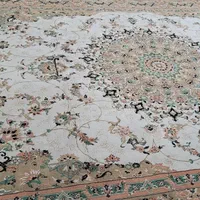 فرش ماشینی ۱۲ متری ۳ در ۴ زمینه روشن و ۴متری|فرش|زنجان, |دیوار