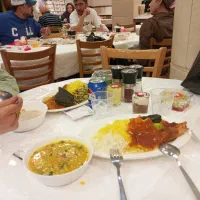 استخدام نیرو خانم برای اشپزی و کمی تمیز کاری