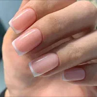 خدمات ناخن کاشت و ترمیم آفر ویژه