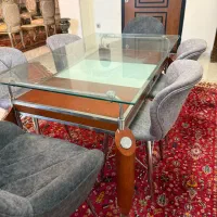 میز صبحانه خوری