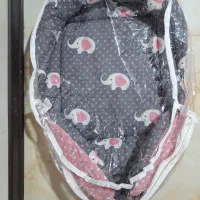 آغوشی نوزاد