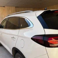 کی ام سی مدل ۱۴۰۲