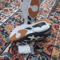 کفش|کیف، کفش، کمربند|بافق, |دیوار