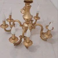 یک عدد لوستر هشت شاخه