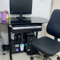 میز کامپیوتر و صندلی