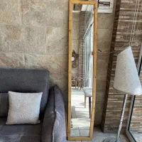 آینه ایستاده