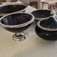 ظروف پذیرایی مشکی و نقره ای