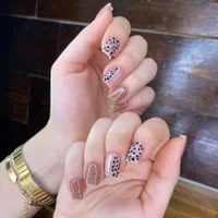 کاشت ناخن|خدمات آرایشگری و زیبایی|قم, تولید دارو و یخچال|دیوار