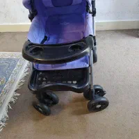 کالسکه کودک بسیار قوی