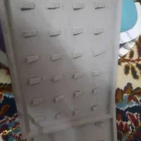 استند انگشتر و و دستبند و گردنی