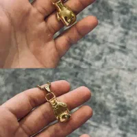 گردنبند طرح بوکس