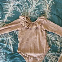 لباس های نوزادی و بچگانه کاملا نو و تمیز|کفش و لباس بچه|هشتگرد, فاز ۱ مهستان|دیوار