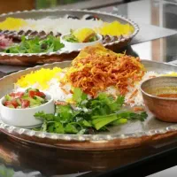 منشی رستوران غدای اماده